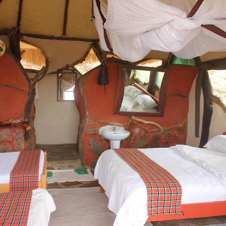 Lion'S Cave Camp, Samburu Villa Archers Post Exterior foto