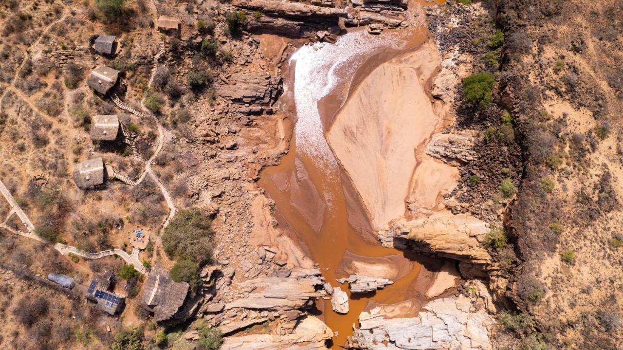 Lion'S Cave Camp, Samburu Villa Archers Post Exterior foto