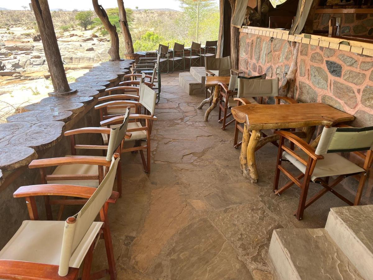 Lion'S Cave Camp, Samburu Villa Archers Post Exterior foto